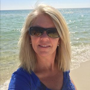 Meet your Posher, Petra